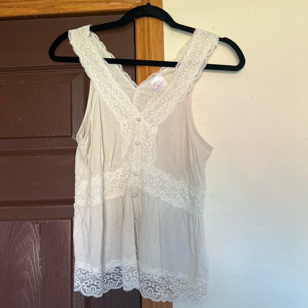 Lace Trim White Sleeveless Top